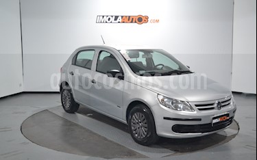 Volkswagen Gol Trend 5P Pack I usado (2010) color Plata Ligth precio $275.000