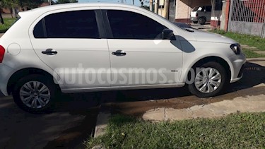 Foto Volkswagen Gol Trend 5P Comfortline usado (2017) color Gris precio $530.000