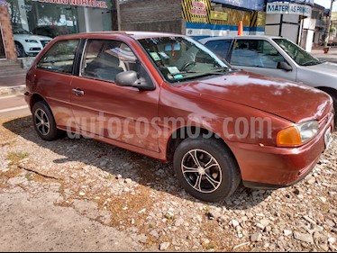 foto Volkswagen Gol 3P 1.0 usado (2001) color Rojo precio $140.000