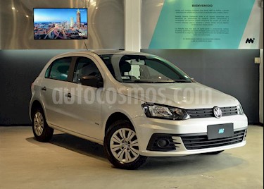 foto Volkswagen Gol 5P 1.6 Mi GL usado (2017) color Gris Claro precio $530.000