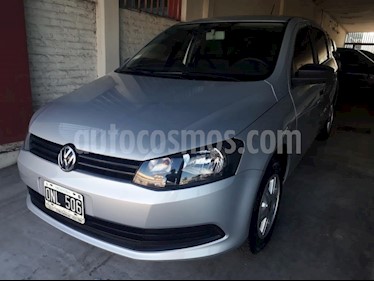 Foto Volkswagen Gol 5P 1.6 GL Plus usado (2015) color Gris Claro precio $290.000