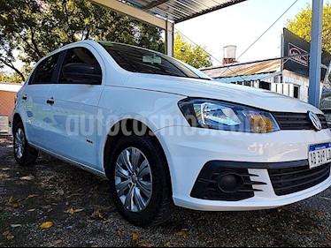foto Volkswagen Gol 5P 1.6 Mi GL usado (2017) color Blanco precio $590.000