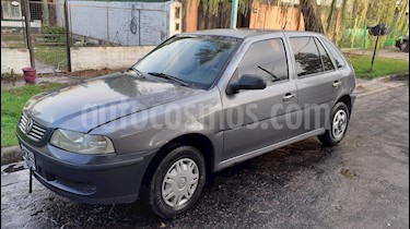 Volkswagen Gol 5P 1.6 Power usado (2005) color Gris precio $180.000