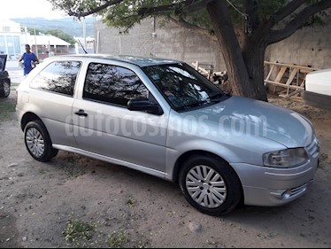 Foto Volkswagen Gol 3P 1.4 Power usado (2011) color Gris Plata precio $220.000