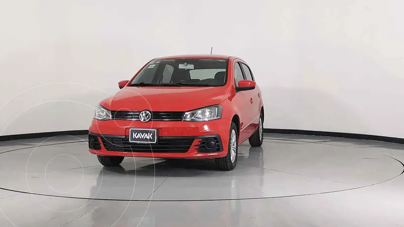 Foto Volkswagen Gol Trendline usado (2018) color Rojo precio $213,999