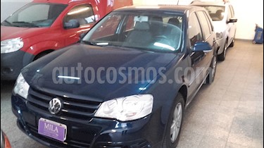foto Volkswagen Golf 5P 1.6 Advance usado (2008) color Azul Petróleo precio $320.000
