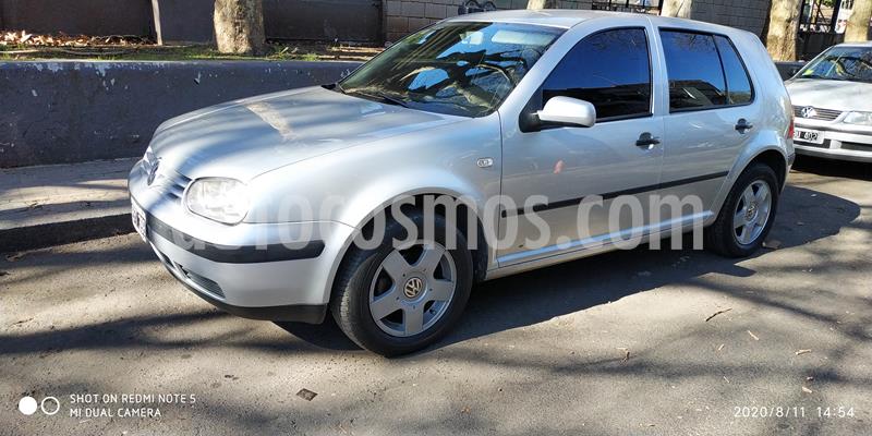 Volkswagen Golf 5P 1.6 Comfortline usado (2003) color Plata precio $400.000