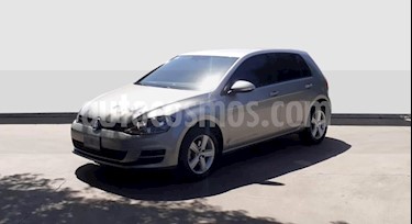 foto Volkswagen Golf 5P 1.6 Trendline usado (2016) color Beige precio $790.000