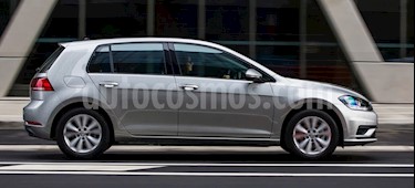 Volkswagen Golf - usado (2017) color Gris precio $880.000