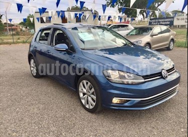 foto Volkswagen Golf Comfortline usado (2018) color Azul Metálico precio $340,000