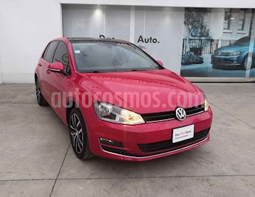 foto Volkswagen Golf 5p Highline L4/1.4/T Aut usado (2017) color Rojo precio $311,990