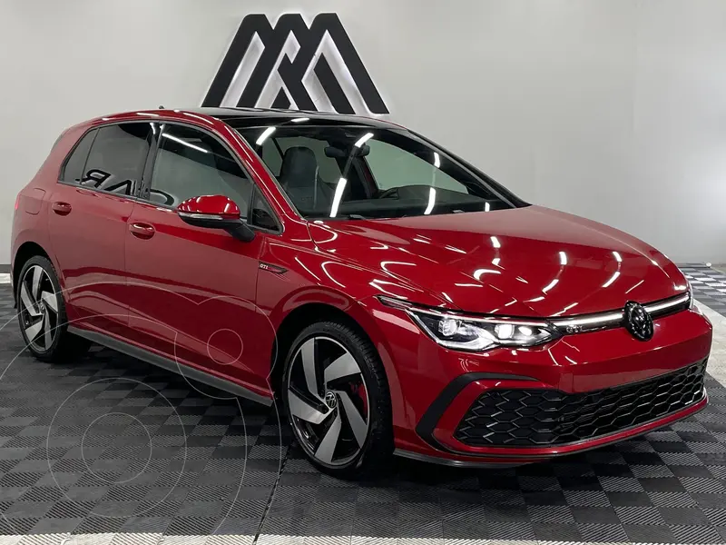 Foto Volkswagen Golf Highline DSG usado (2024) color Rojo precio $679,999