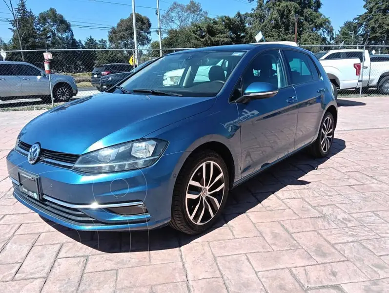 Foto Volkswagen Golf Highline DSG usado (2020) color Azul financiado en mensualidades(enganche $71,232 mensualidades desde $7,771)