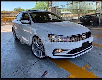 foto Volkswagen Jetta GLI 1.8T Tiptronic usado (2016) color Blanco precio $285,000