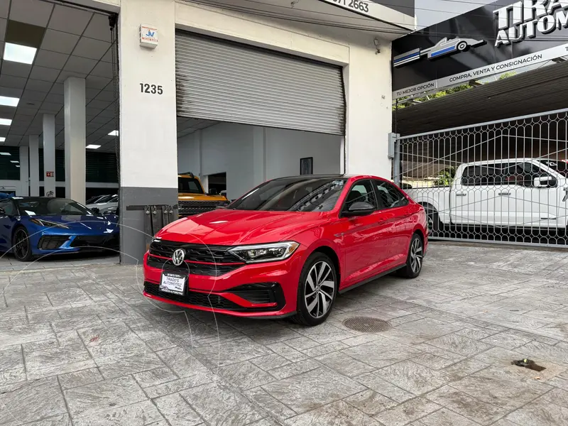 Foto Volkswagen Jetta GLI 2.0T DSG usado (2021) color Rojo financiado en mensualidades(enganche $100,000 mensualidades desde $13,676)
