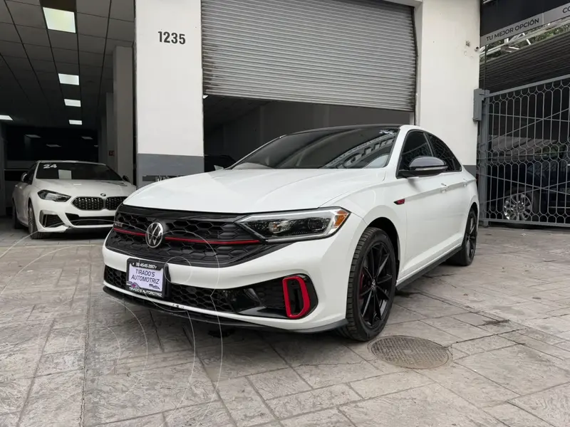 Foto Volkswagen Jetta GLI 2.0T DSG usado (2024) color Blanco precio $549,900