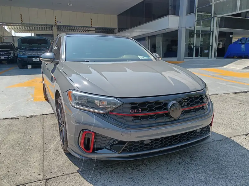 Foto Volkswagen Jetta GLI 2.0L TSI usado (2024) color Gris precio $589,000