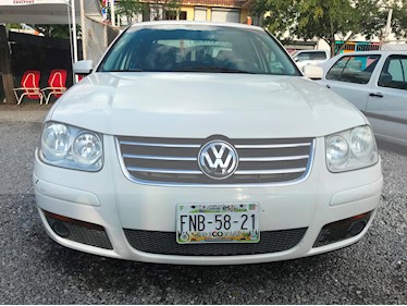 Volkswagen Jetta 2.0 Tiptronic usado (2013) color Blanco precio $115,000