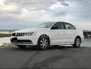 Volkswagen Jetta 2.0 usado (2017) color Blanco precio $187,000