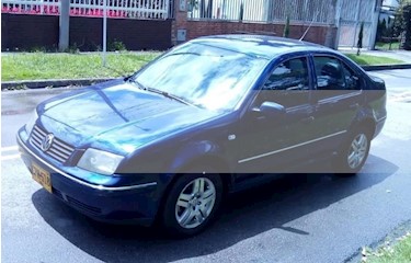 foto Volkswagen Jetta 2.0L Trendline Aut usado (2007) color Azul precio $17.700.000