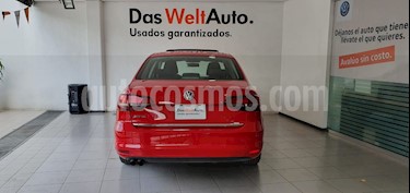foto Volkswagen Jetta Comfortline 2.0 Aut usado (2018) color Rojo precio $269,000