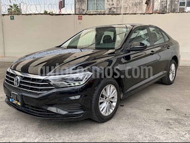 foto Volkswagen Jetta Comfortline Tiptronic usado (2019) color Negro precio $265,900