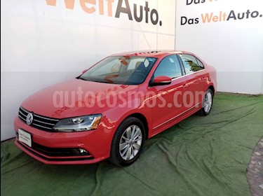 foto Volkswagen Jetta Comfortline Tiptronic usado (2018) color Rojo precio $271,000