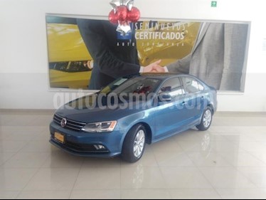 foto Volkswagen Jetta Comfortline Tiptronic usado (2016) color Azul precio $231,900