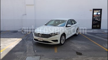 foto Volkswagen Jetta Comfortline usado (2019) color Blanco precio $361,200