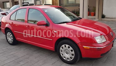 foto Volkswagen Jetta Europa 2.0 usado (2005) color Rojo precio $70,000