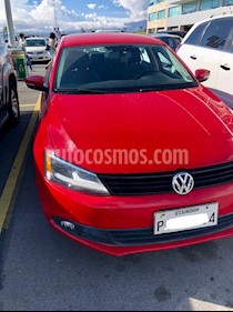 foto Volkswagen Jetta GL con airbag usado (2014) color Rojo precio u$s19.500