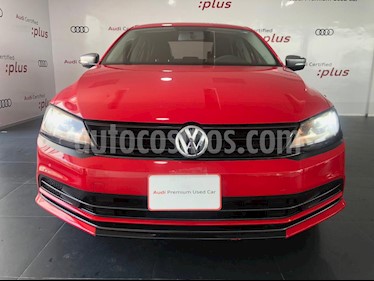 foto Volkswagen Jetta Live usado (2017) color Rojo precio $180,000