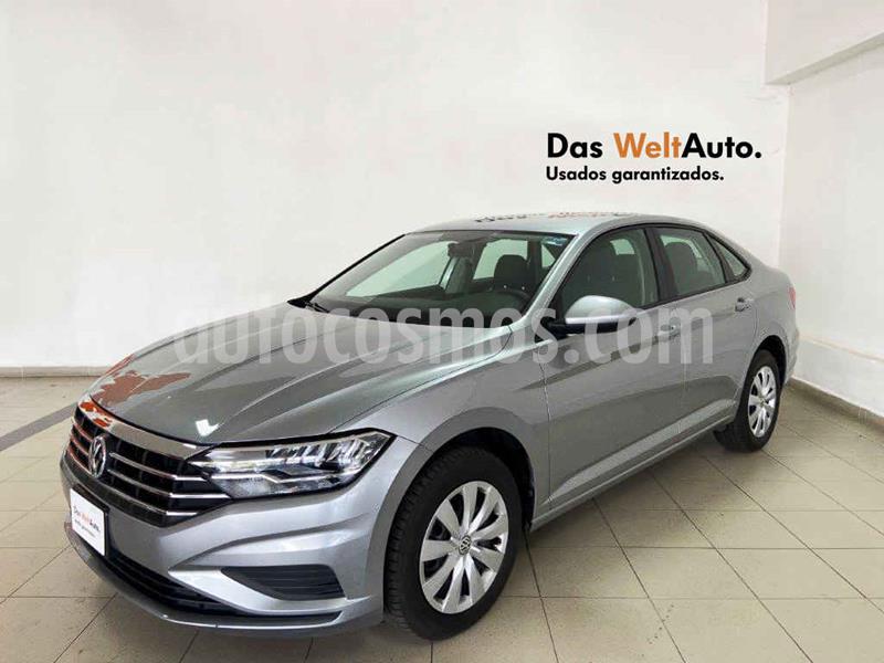 foto Volkswagen Jetta Trendline usado (2019) color Plata precio $268,445