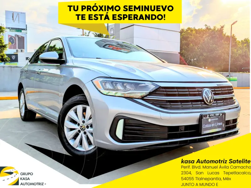 Foto Volkswagen Jetta Comfortline usado (2022) color plateado precio $350,000