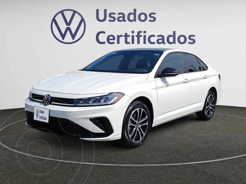 Foto Volkswagen Jetta Sportline usado (2026) color Blanco financiado en mensualidades(enganche $137,858 mensualidades desde $10,546)