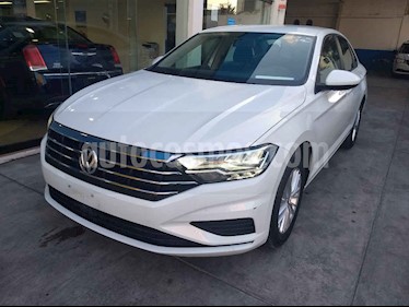 Volkswagen Jetta Comfortline Tiptronic usado (2019) color Blanco precio $258,900