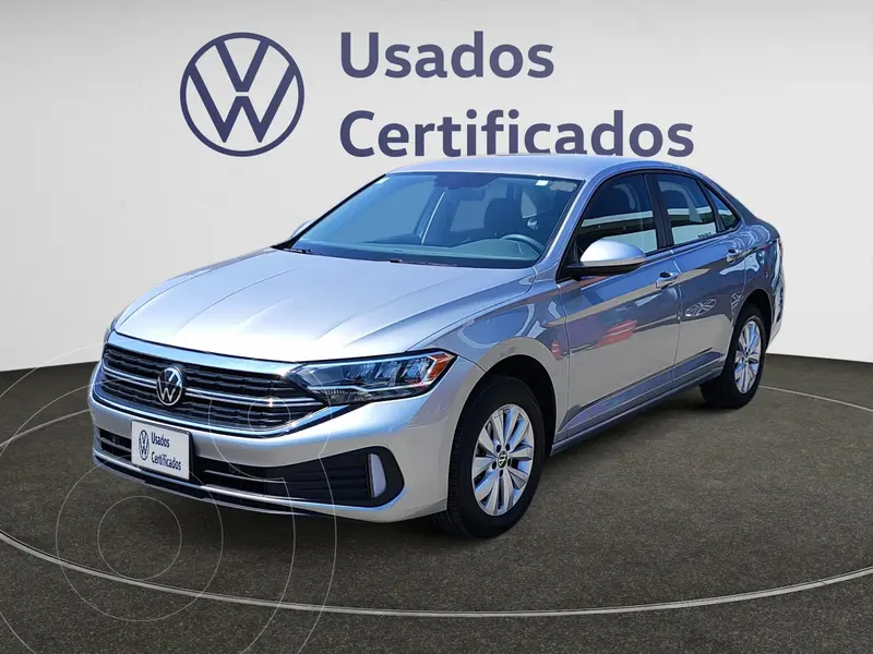 Foto Volkswagen Jetta Comfortline usado (2024) color Plata precio $425,900