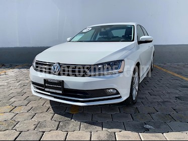 foto Volkswagen Jetta Comfortline usado (2018) color Blanco precio $264,900