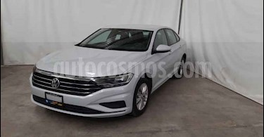 foto Volkswagen Jetta Comfortline Tiptronic usado (2019) color Blanco precio $258,900
