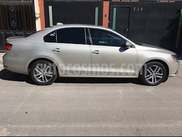 foto Volkswagen Jetta Trendline Tiptronic usado (2015) color Plata Reflex precio $185,000