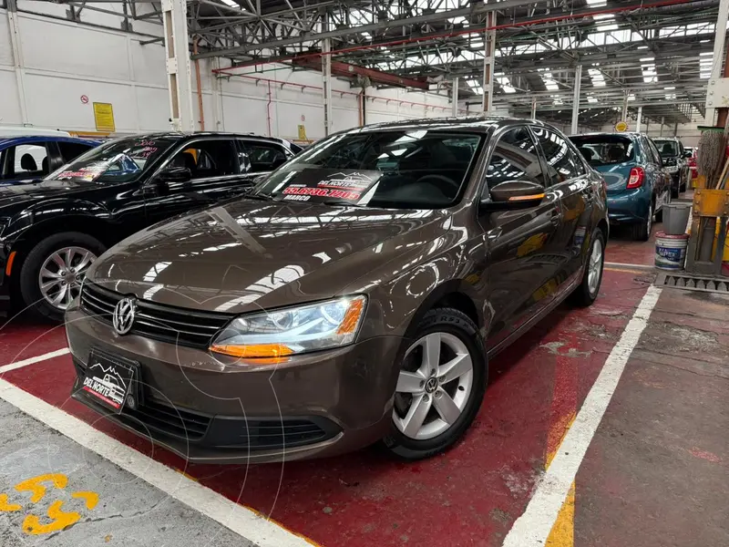 Foto Volkswagen Jetta Style Active usado (2013) color Marron precio $149,500