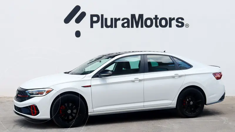 Foto Volkswagen Jetta Trendline usado (2024) color Blanco precio $529,000