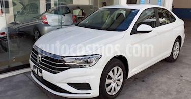 Volkswagen Jetta 4p Trendline L4/1.4/T Aut usado (2019) color Blanco precio $239,900