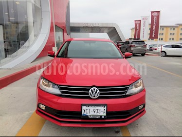 Foto Volkswagen Jetta Sport usado (2018) color Rojo precio $265,000