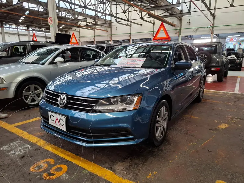 Foto Volkswagen Jetta 2.0 usado (2018) color Azul financiado en mensualidades(enganche $57,400 mensualidades desde $5,200)