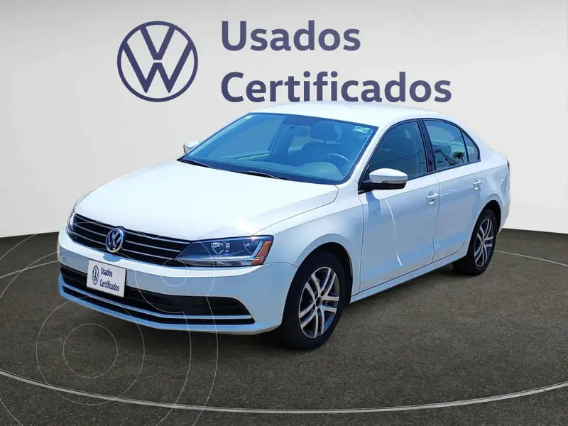 Foto Volkswagen Jetta Trendline Tiptronic usado (2017) color Blanco financiado en mensualidades(enganche $68,370 mensualidades desde $5,230)