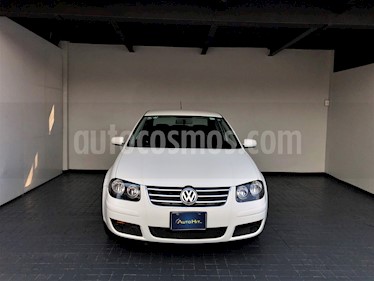 Volkswagen Jetta 2.0 usado (2013) color Blanco precio $123,000