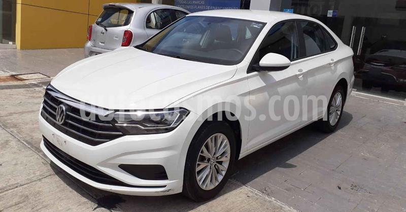 Volkswagen Jetta 4p Comfortline L4/1.4/T Aut usado (2019) color Blanco precio $234,900