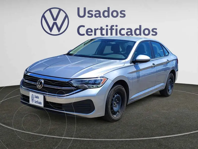 Foto Volkswagen Jetta Trendline usado (2024) color Plata financiado en mensualidades(enganche $98,345 mensualidades desde $7,524)