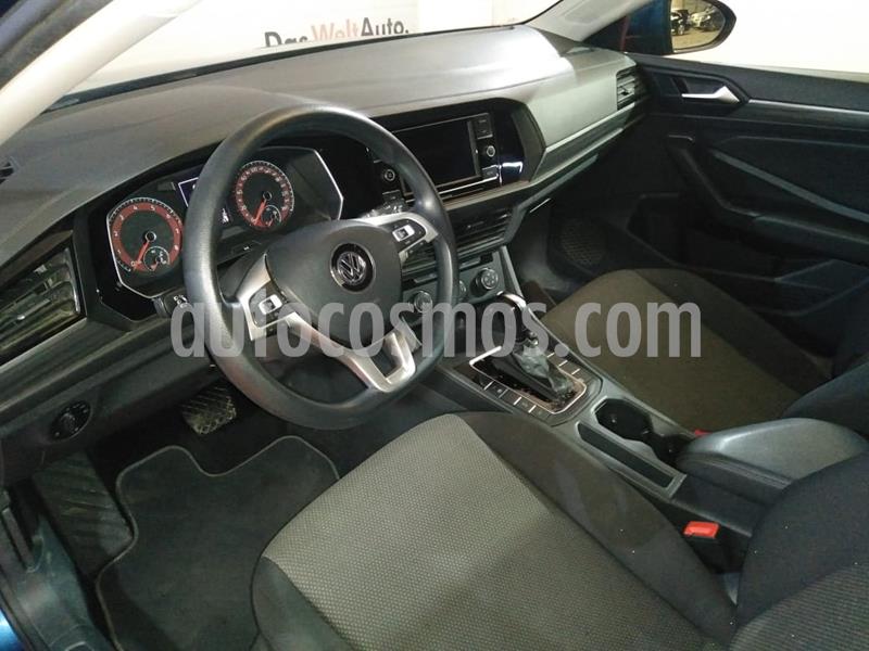 foto Volkswagen Jetta Comfortline Tiptronic usado (2019) color Azul precio $303,000